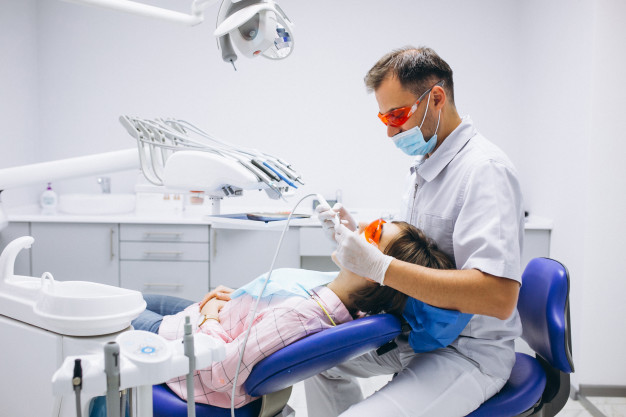 کاربرد-پنل-اس-ام-اس-برای-دندان-پزشکان